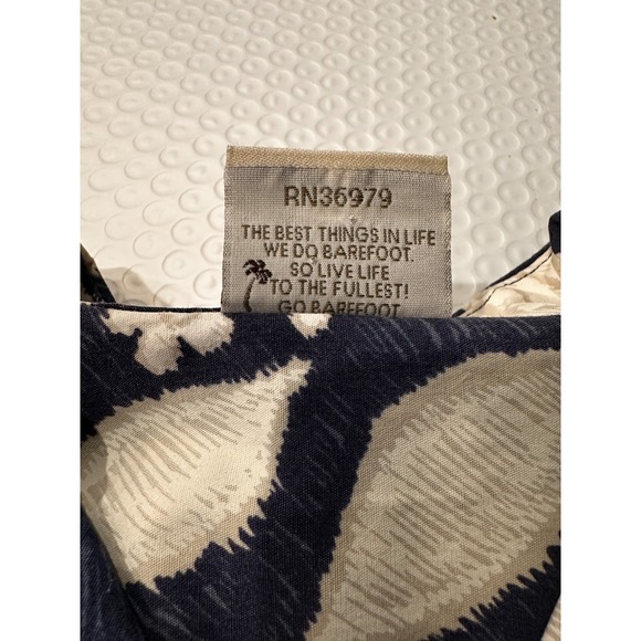 Go Barefoot Vintage Aloha Shirt M Blue White Floral Cotton Hawaiian Tradition - Picture 10 of 10